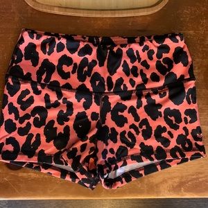 Fleo Coral High Rise original shorts